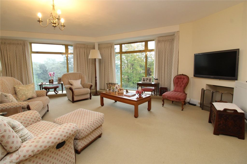 Property photo 2 of 17 Picture No. 05