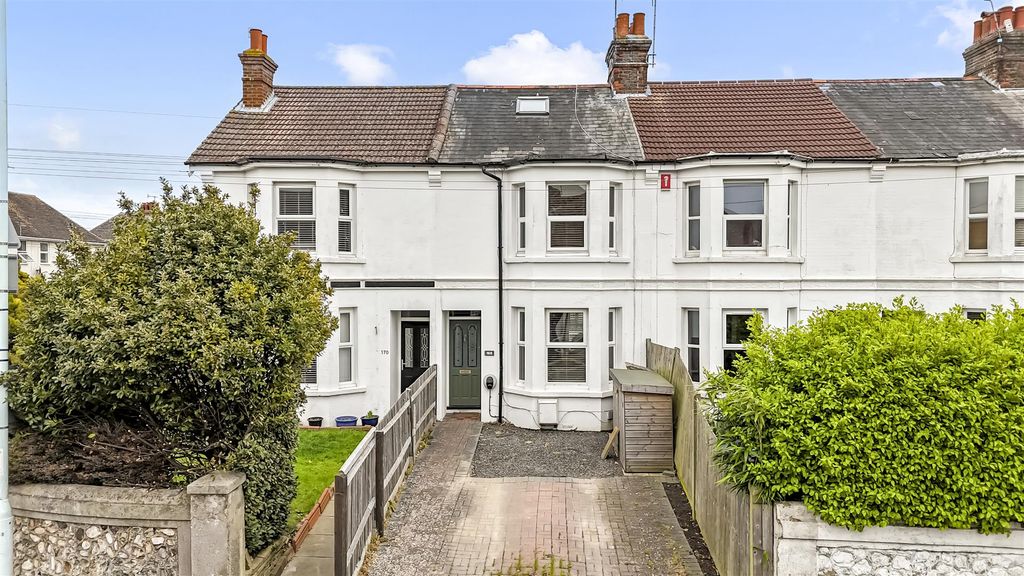 Property photo 1 of 24 68 South Farm Road 009.Jpg