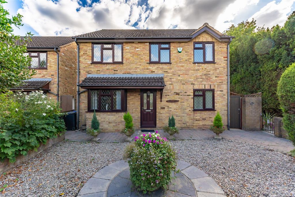 Property photo 1 of 1 E3H-Xdfv8E2Tmppfanivow.Jpg