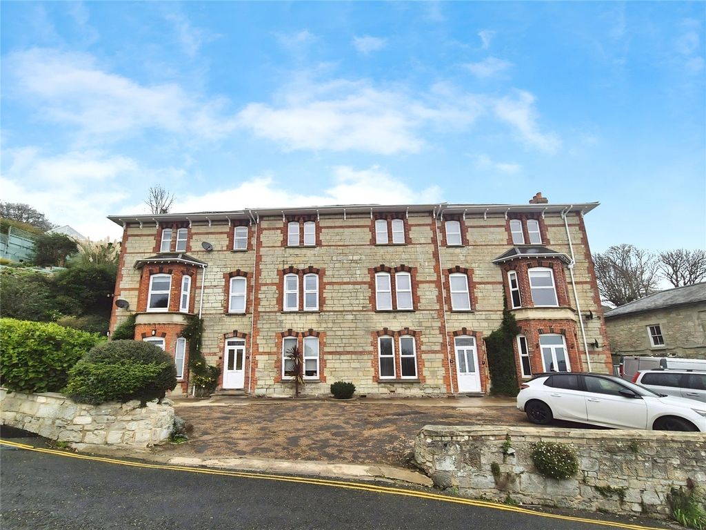 Property photo 1 of 17 Picture No. 01