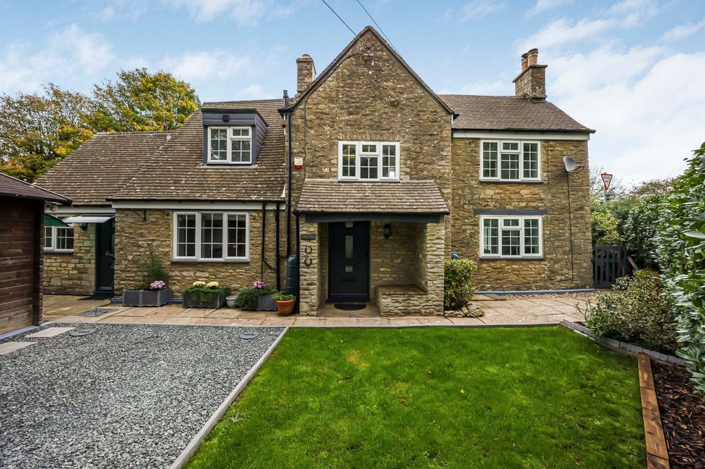 Property photo 1 of 15 Front