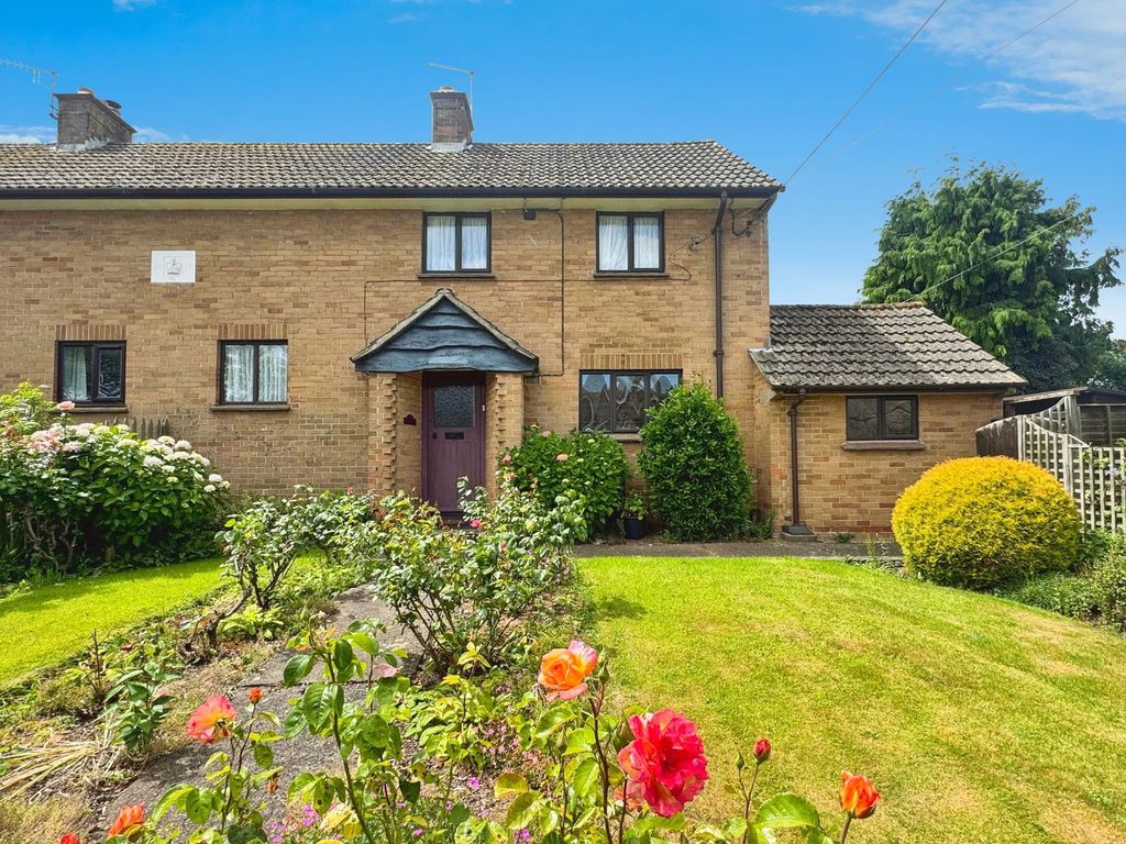 Property photo 1 of 28