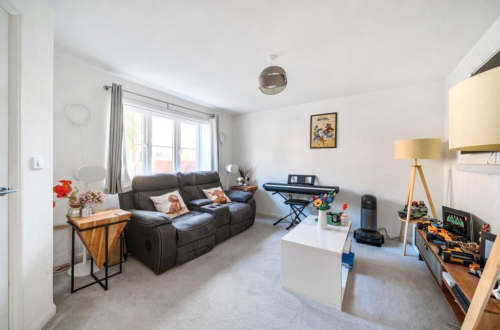 Property photo 3 of 11 1341441-19-68A6De...