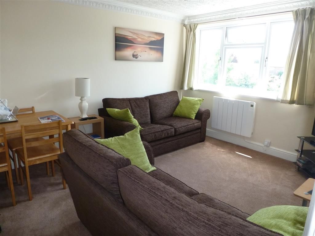 Property photo 2 of 6 Living Room