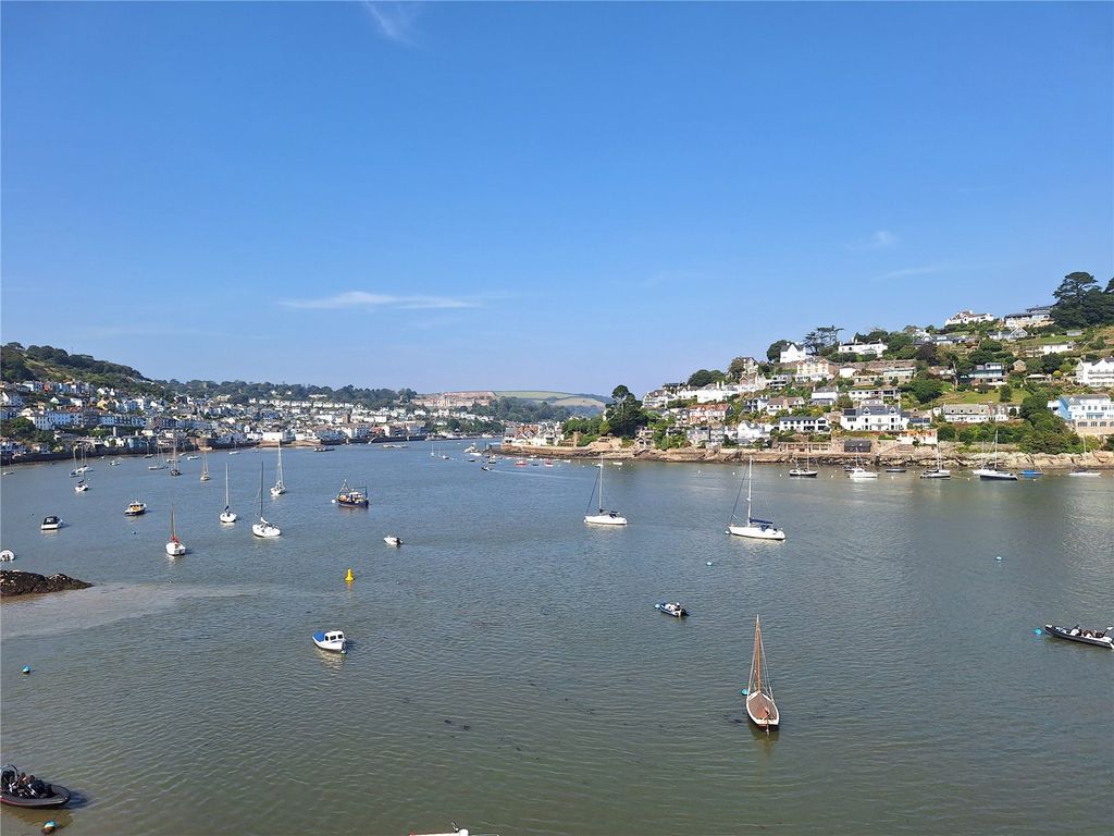 Property photo 3 of 15 Dartmouth View