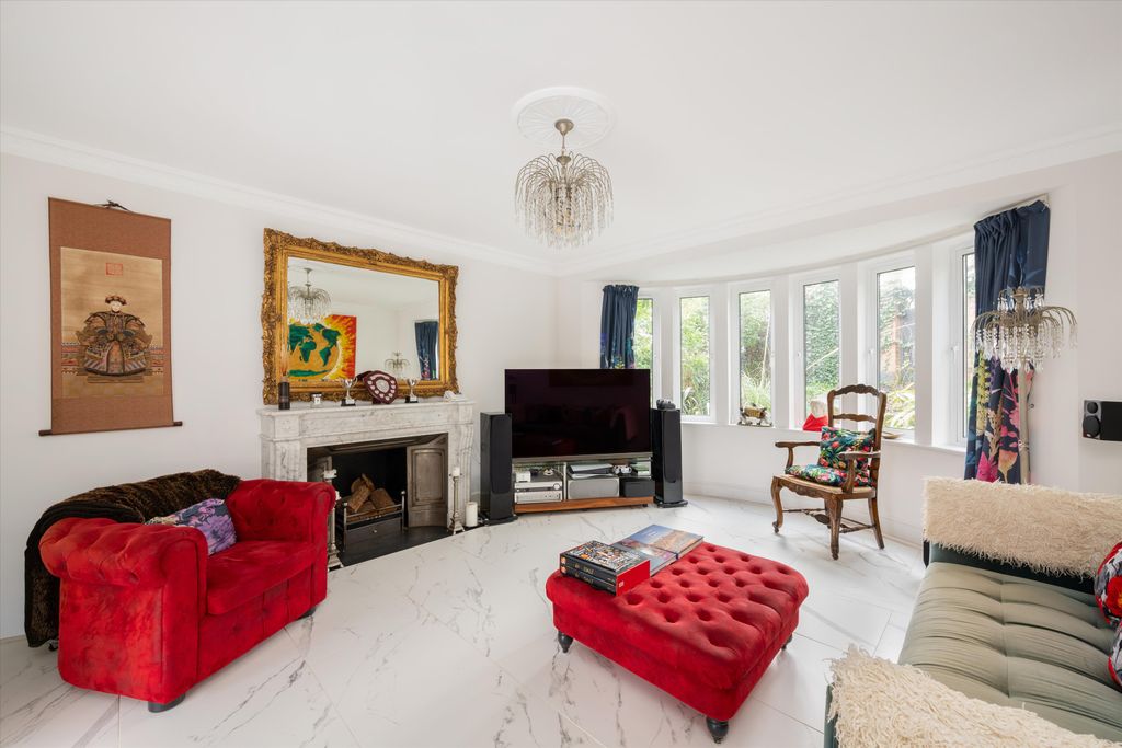 Property photo 1 of 18 Image