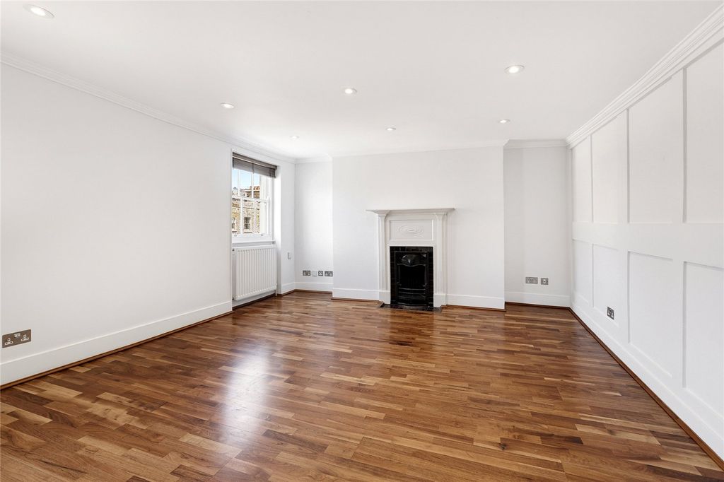 Property photo 3 of 13 Reception Room