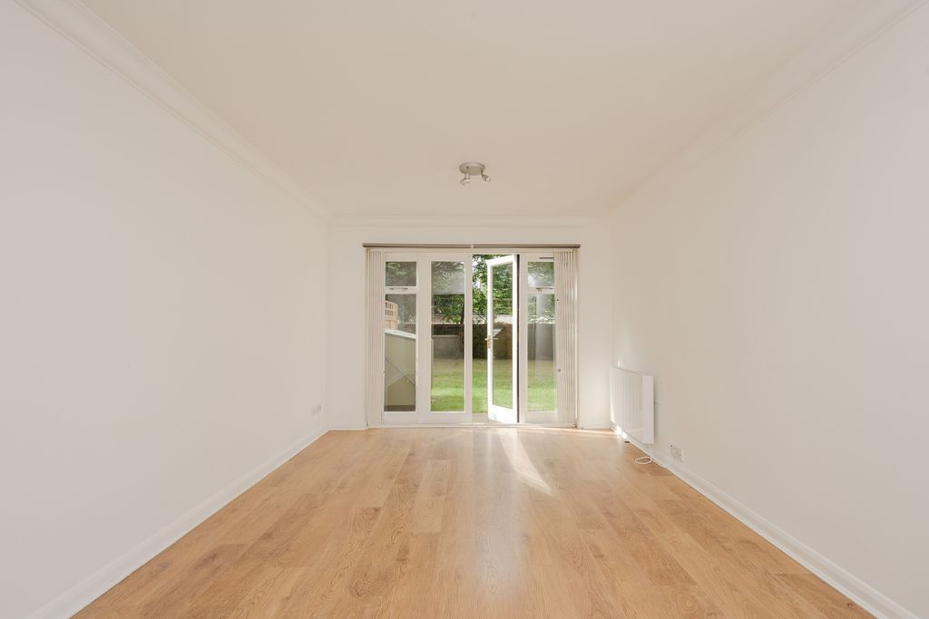 Property photo 2 of 15 Picture No. 05