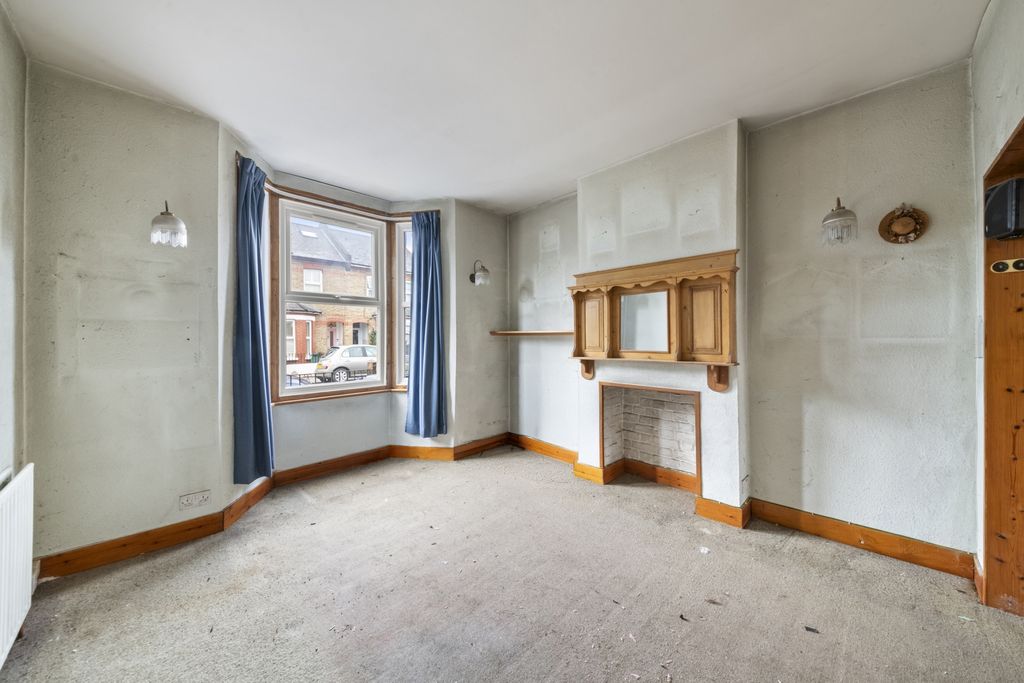 Property photo 2 of 11 Photo 3