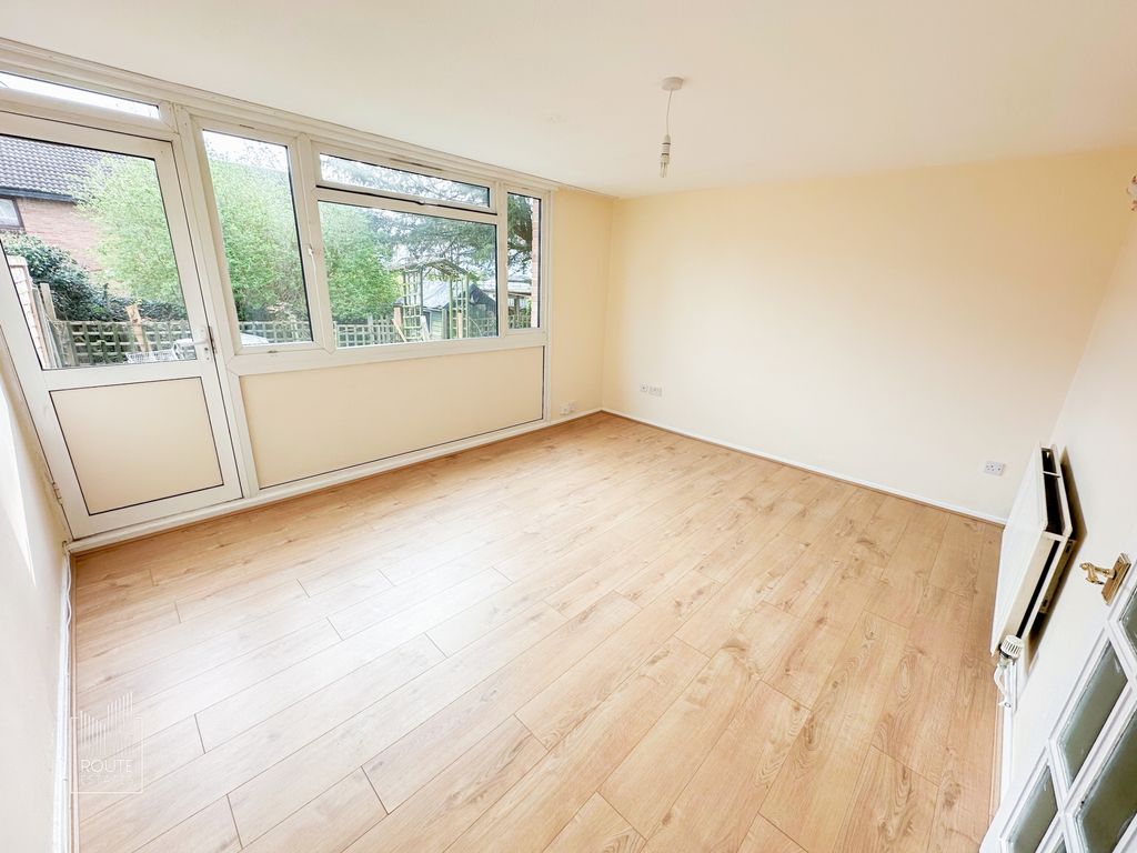 Property photo 2 of 14 Photo 9