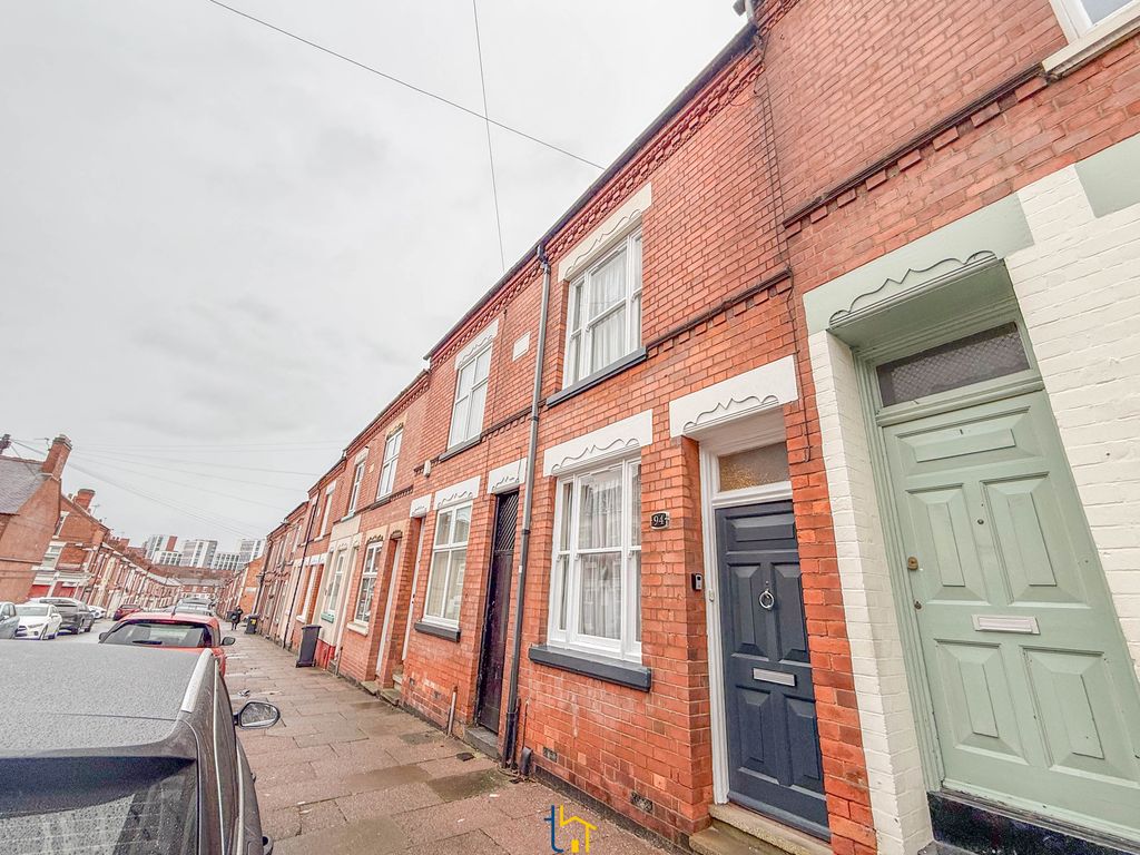 Property photo 1 of 19