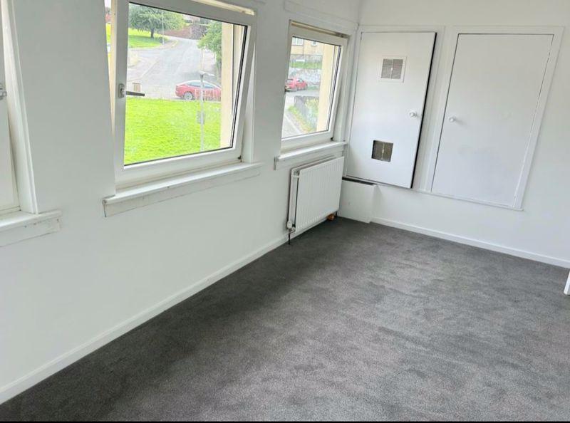 Property photo 3 of 10 Photo 2