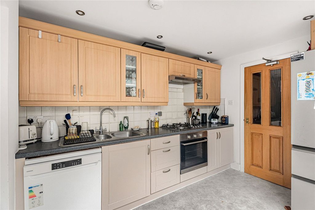 Property photo 1 of 15 Picture No. 17