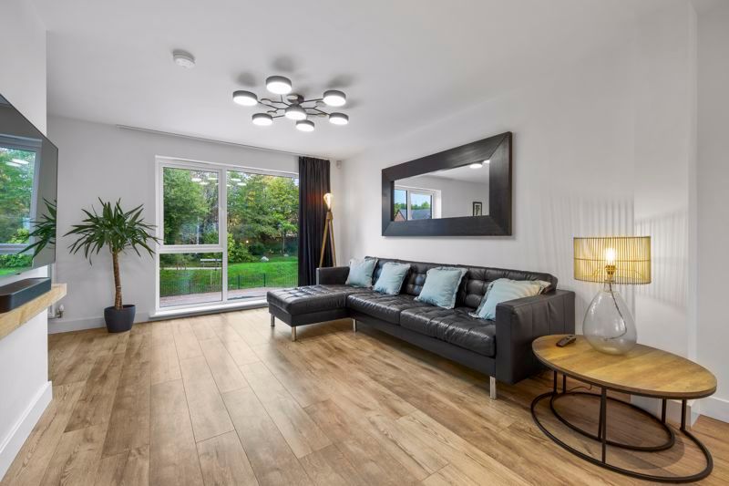 Property photo 3 of 28 Living-Room.