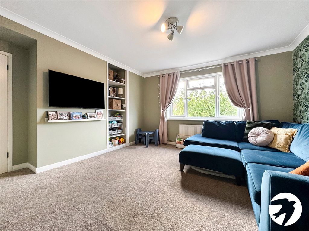 Property photo 2 of 16 Picture No. 03