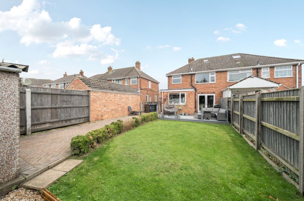 Property photo 2 of 25 1348554-20-68Caa6986737F