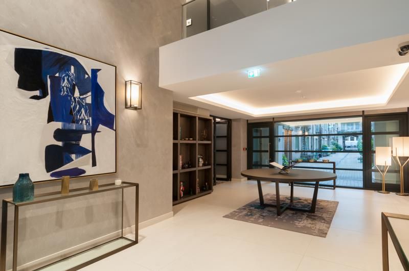 Property photo 3 of 9 50 Kensington Square Gardens_09_Small.Jpg