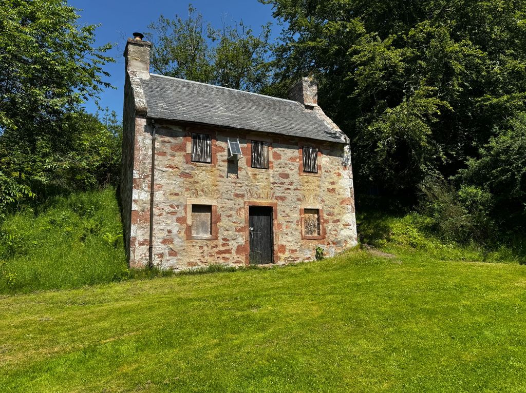 Property photo 3 of 18