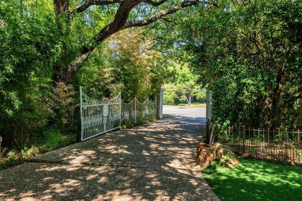 Property photo 2 of 22 <Alttext/>