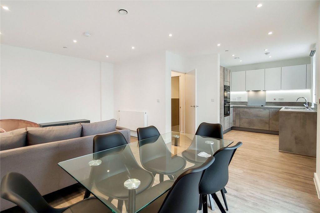 Property photo 3 of 22 Picture No. 09