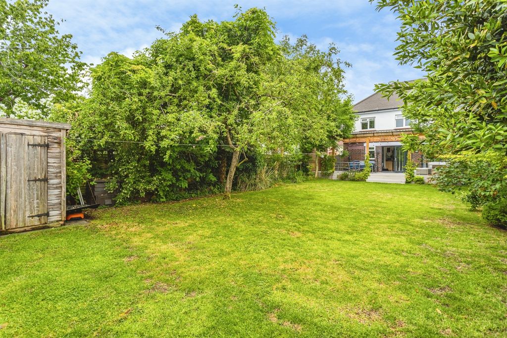 Property photo 2 of 16