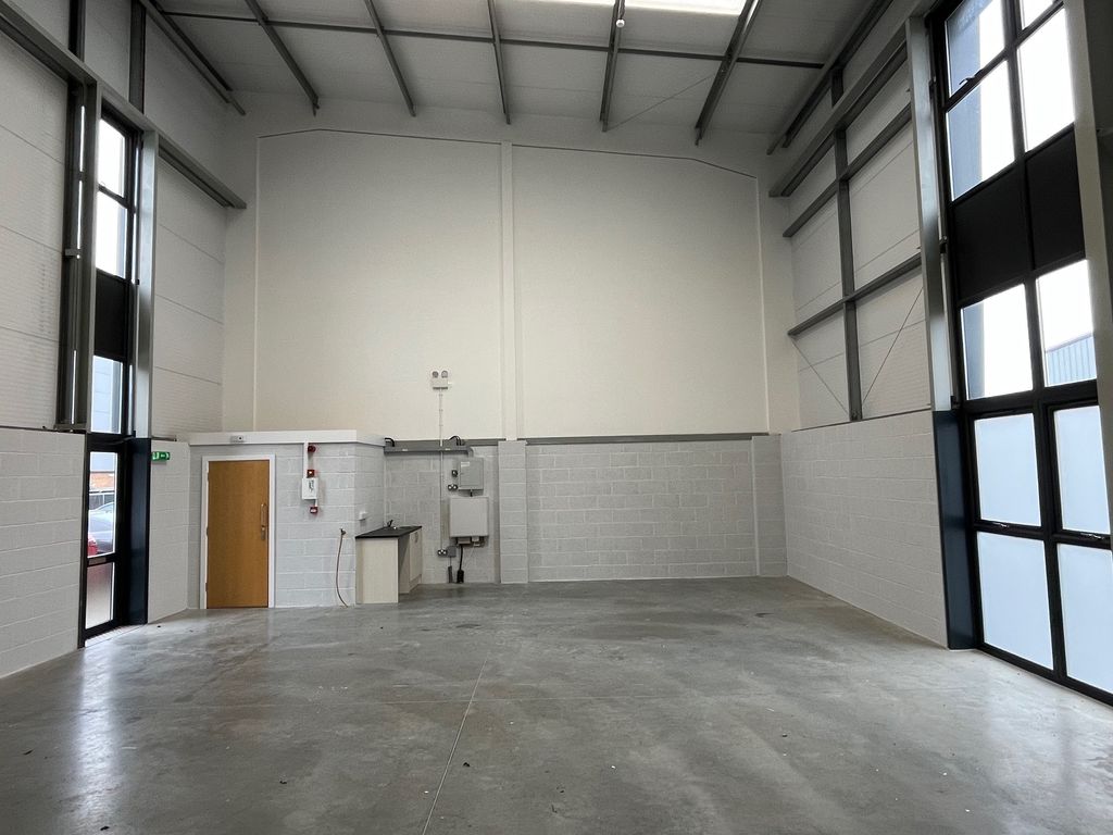 Property photo 2 of 3