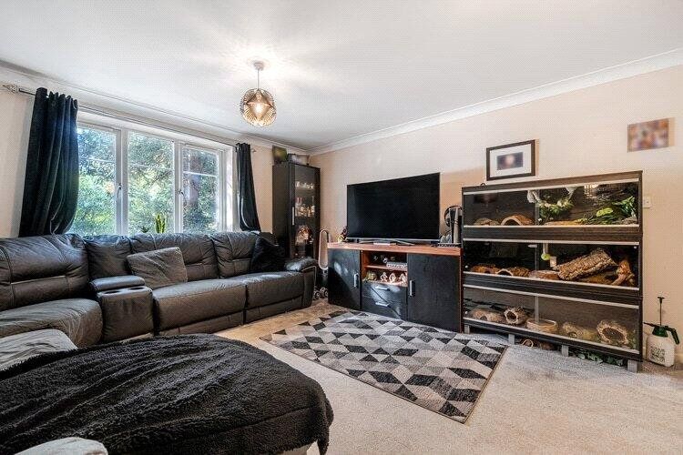 Property photo 2 of 9 Picture No. 07