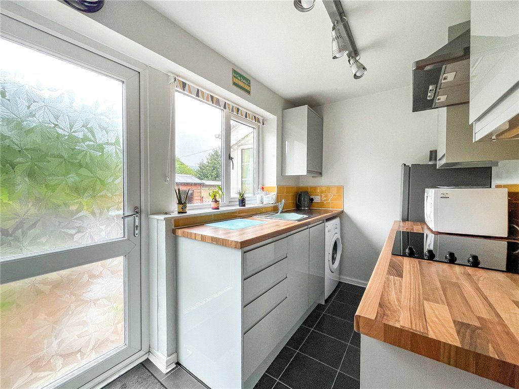 Property photo 3 of 13 Kitchen