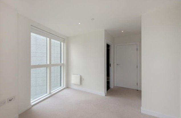 Property photo 2 of 7 Bedroom 1