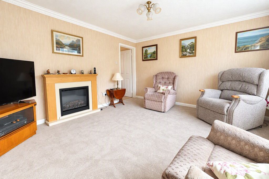 Property photo 2 of 11 Picture No. 10