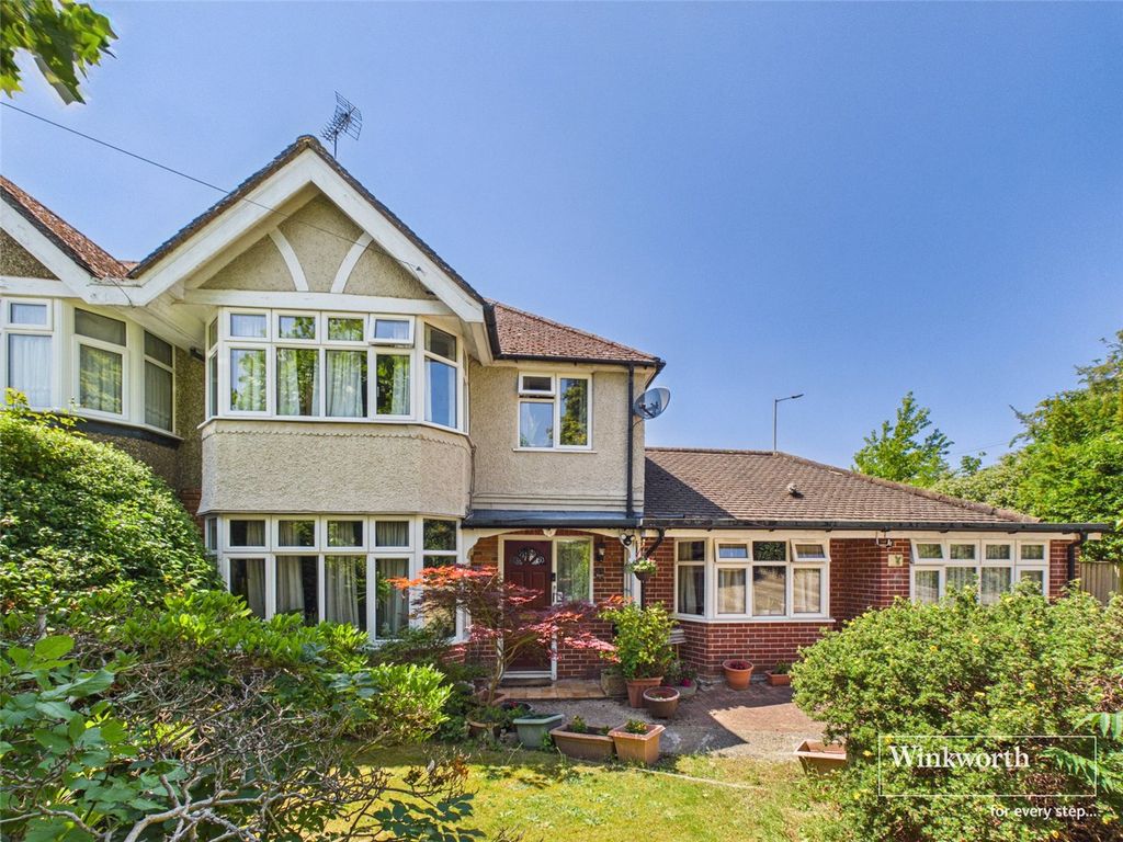 Property photo 1 of 27 Picture No. 13