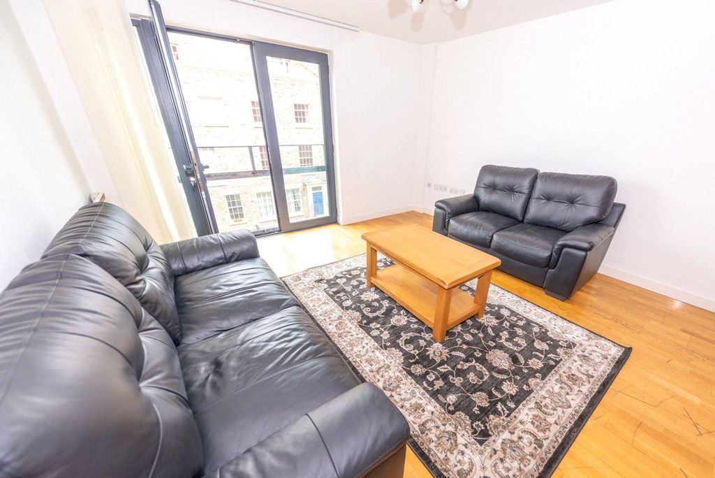 Property photo 3 of 19