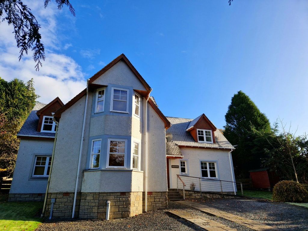 Property photo 2 of 12 Gallery