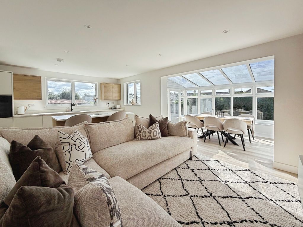 Property photo 2 of 17 5096816