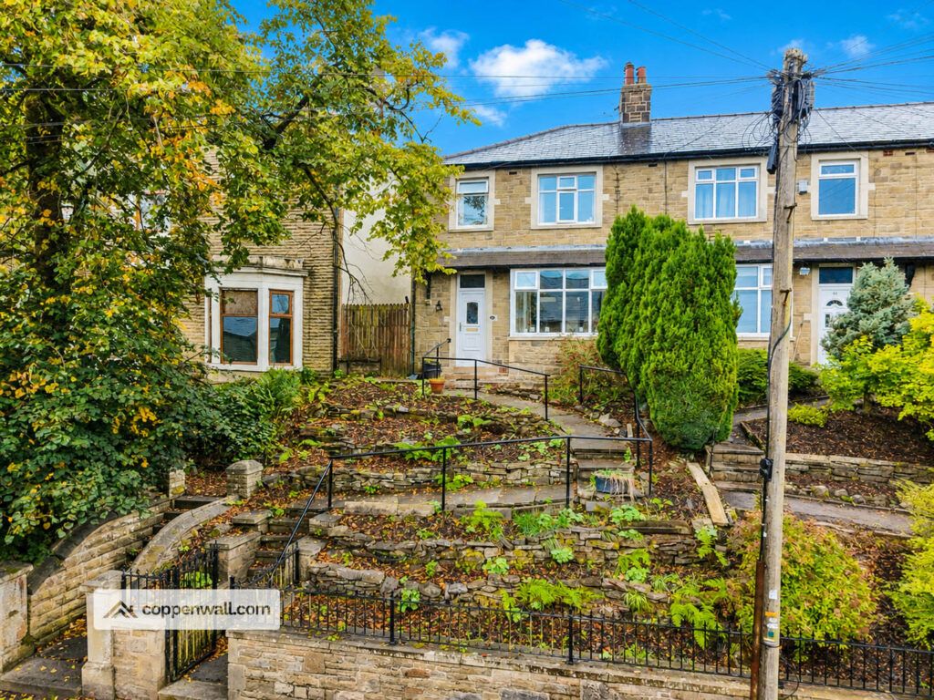 Property photo 1 of 33