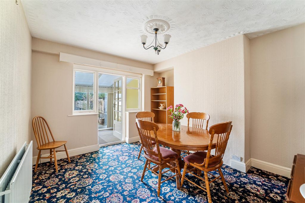 Property photo 3 of 16 Dining Room