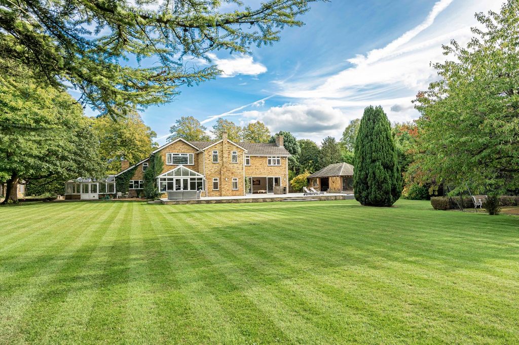 Property photo 2 of 59 Rear