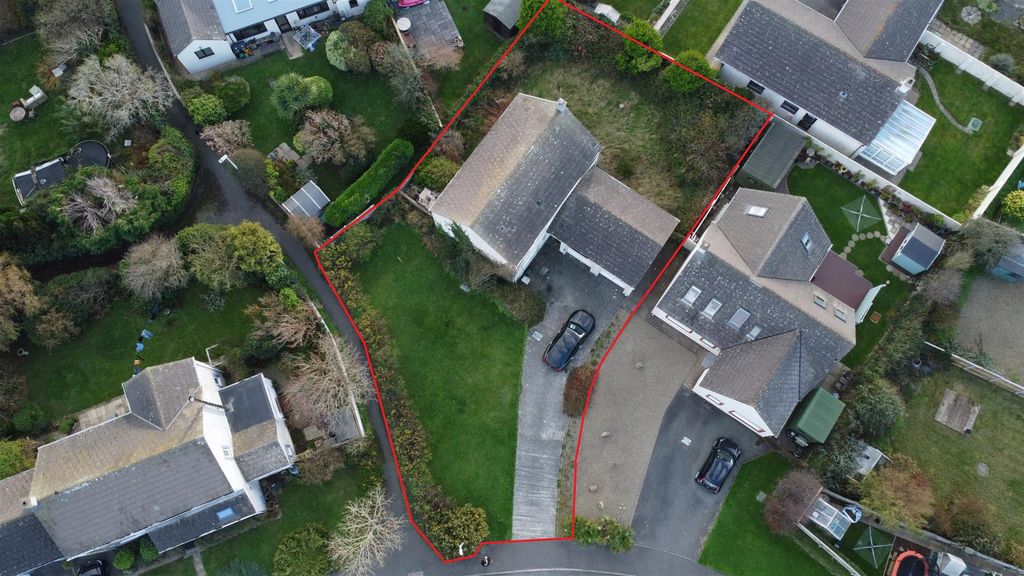 Property photo 2 of 20 Description/Situation