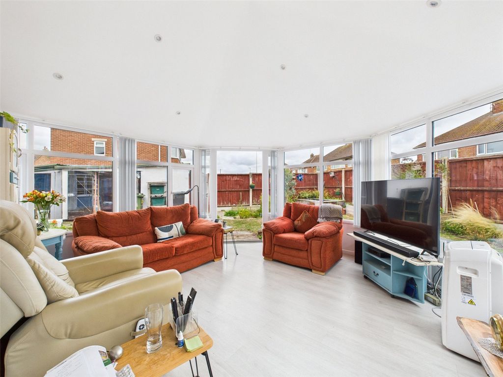 Property photo 2 of 22 Picture No. 26