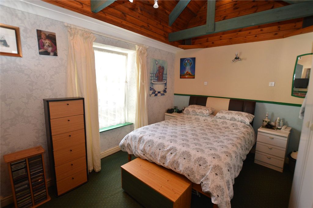 Property photo 3 of 17 Picture No. 13
