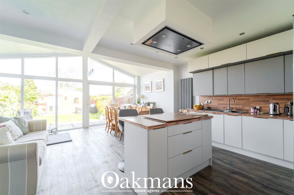 Property photo 2 of 42 Picture No. 08