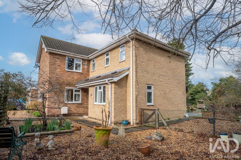 Property photo 1 of 45