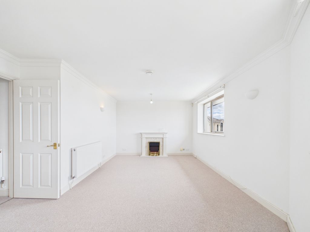 Property photo 2 of 9 Cam01740G0-Pr0577-Still003