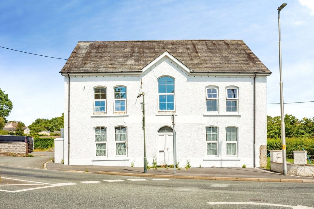 Property photo 1 of 11 Pbox-Img.Jpg