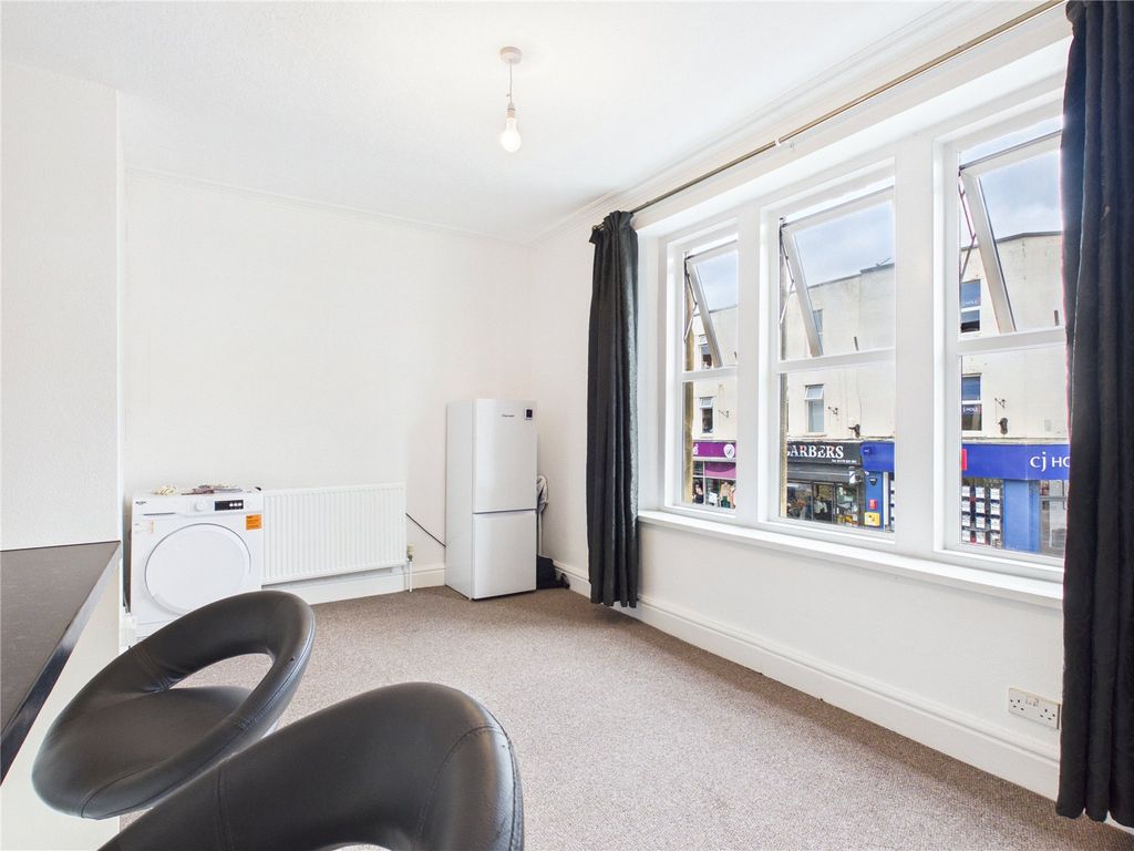 Property photo 2 of 12 Picture No. 02