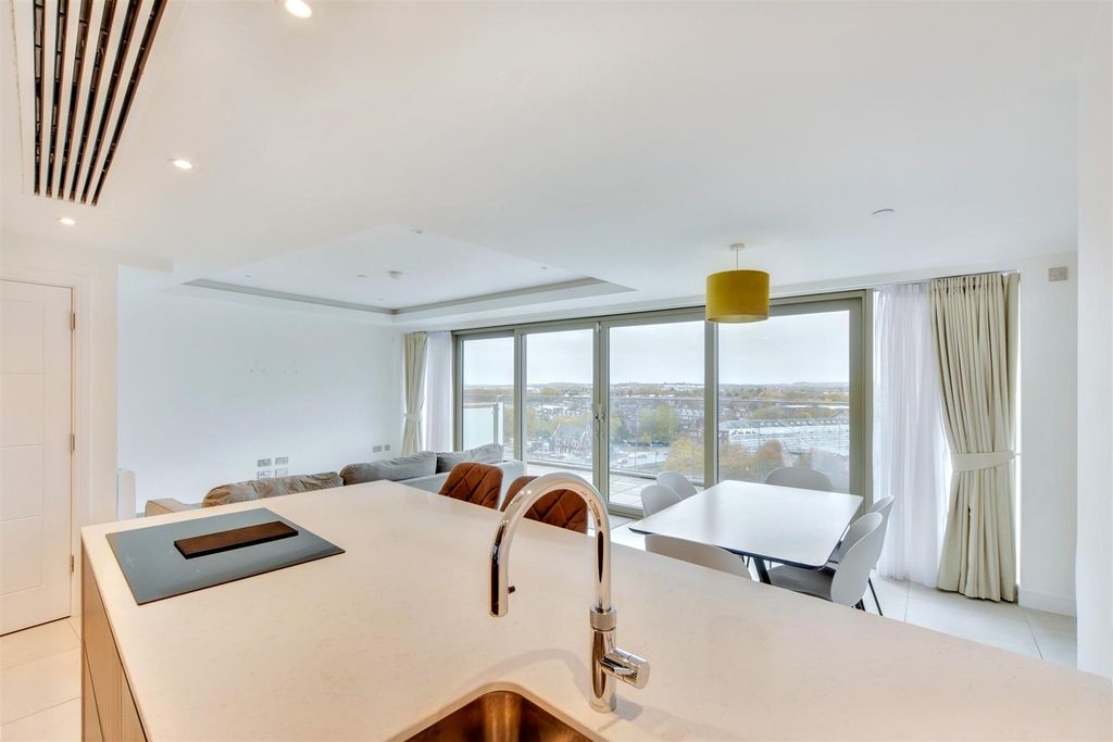 Property photo 3 of 25 Kicthen_9.Jpeg