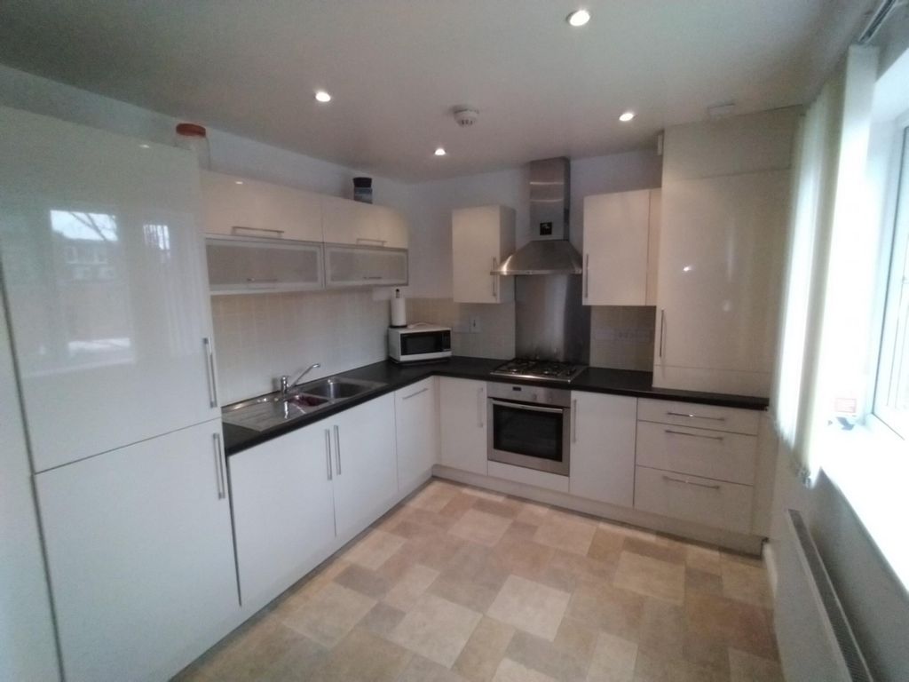 Property photo 1 of 9 (Main)