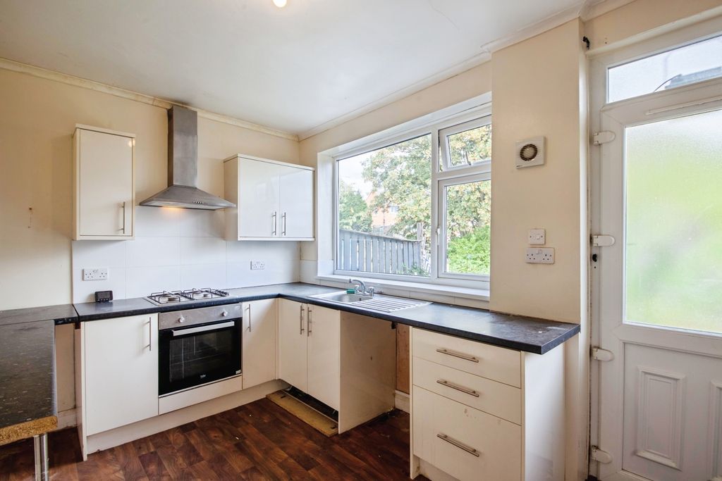 Property photo 3 of 19 Pbox-Img.Jpg
