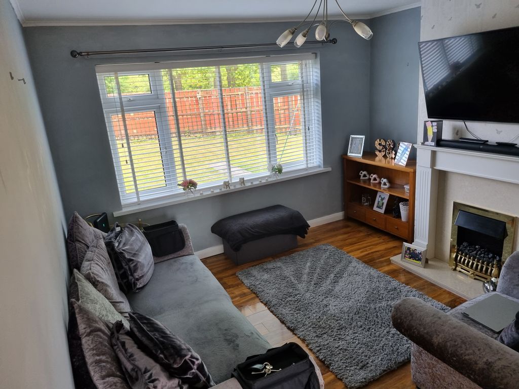 Property photo 1 of 16 Cover