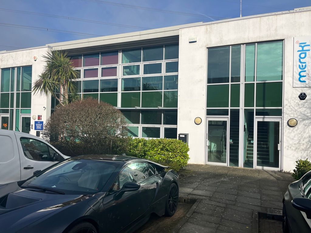 Property photo 1 of 7 Photo 7